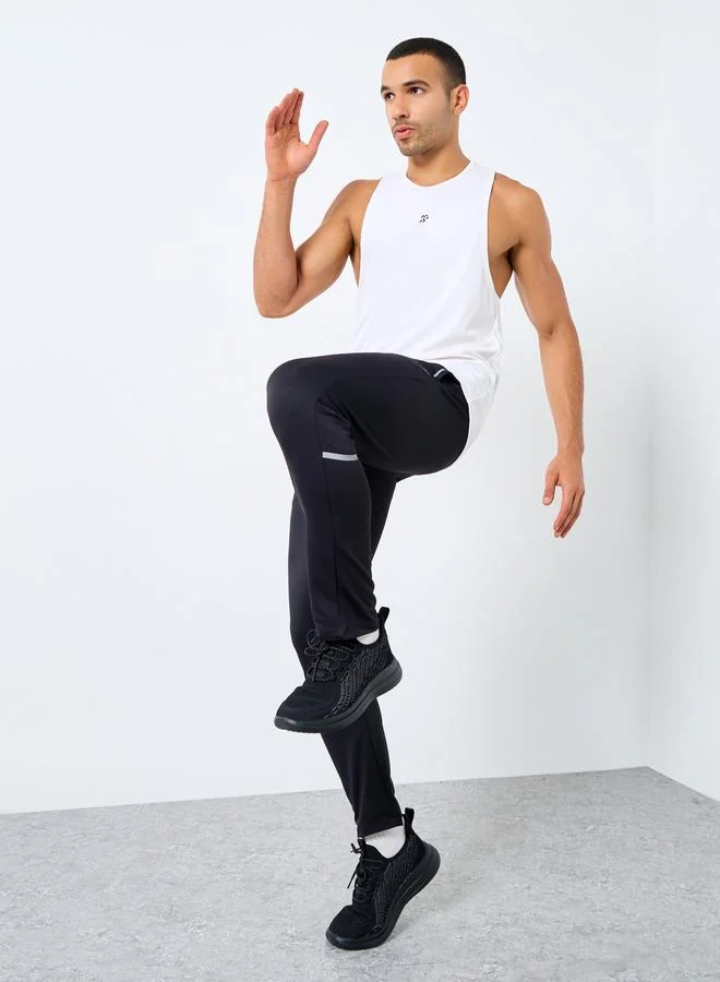 Men Black Solid Slim Fit Joggers